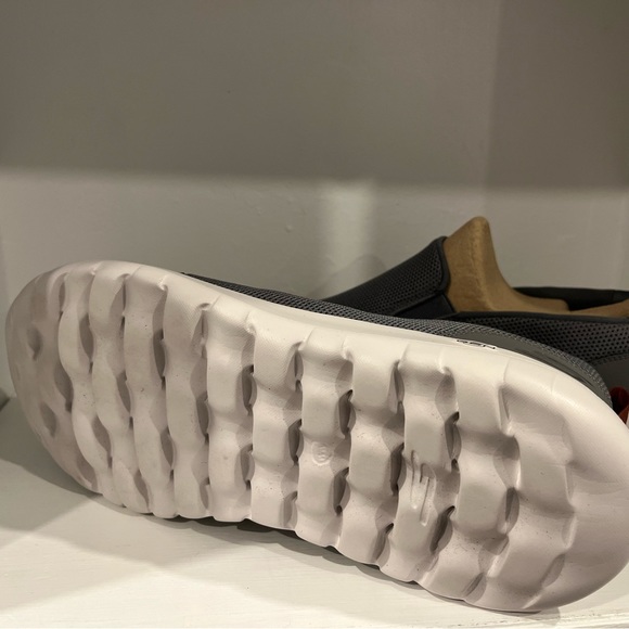 Skechers Mens Go Walk Max Clinched - Athletic Mesh Double Gore Slip on - Picture 4 of 5